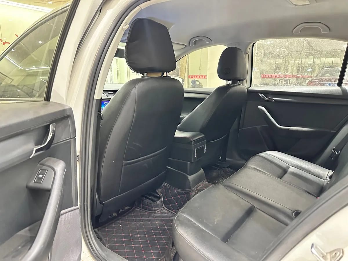 Skoda 2017 1.6L 6