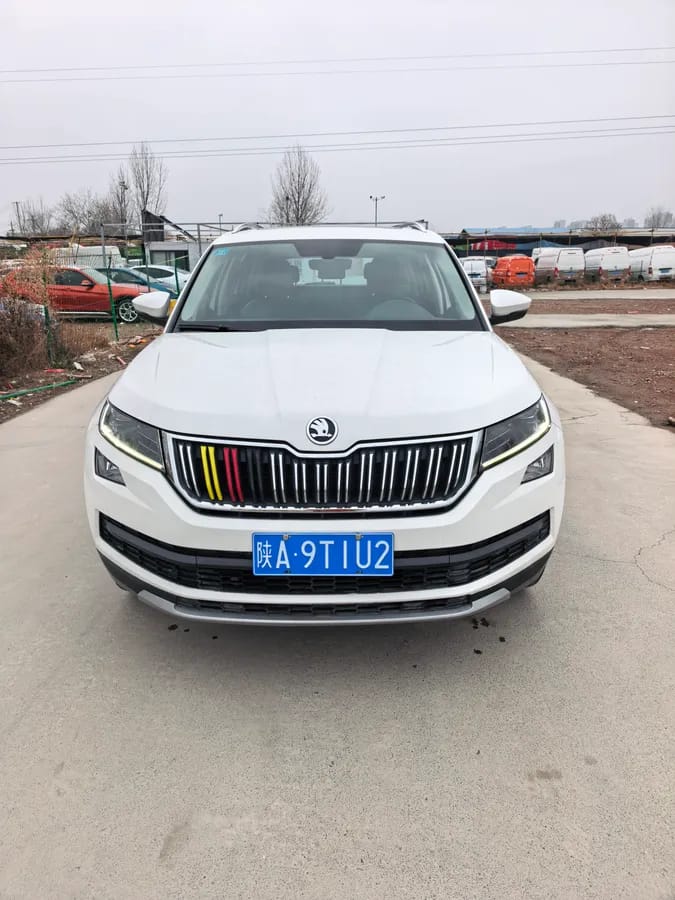 Skoda 2017 TSI330 5 2