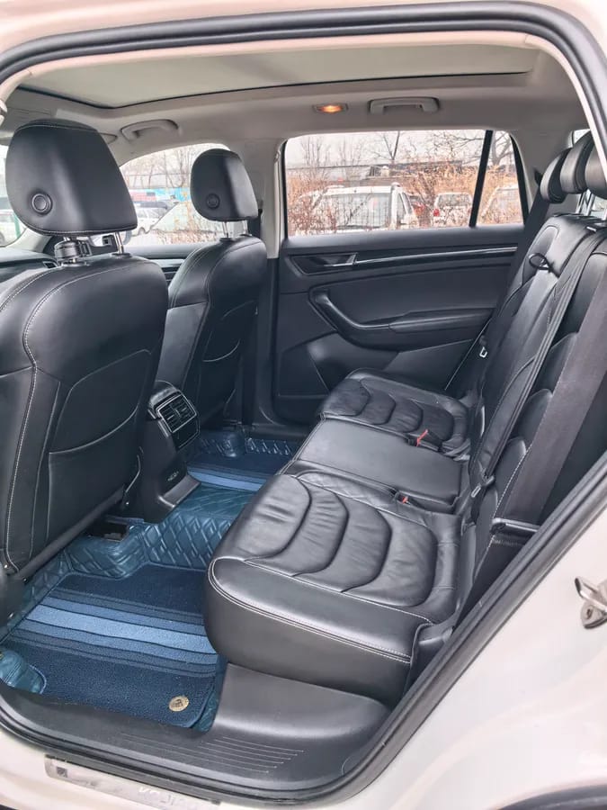 Skoda 2017 TSI330 5 5