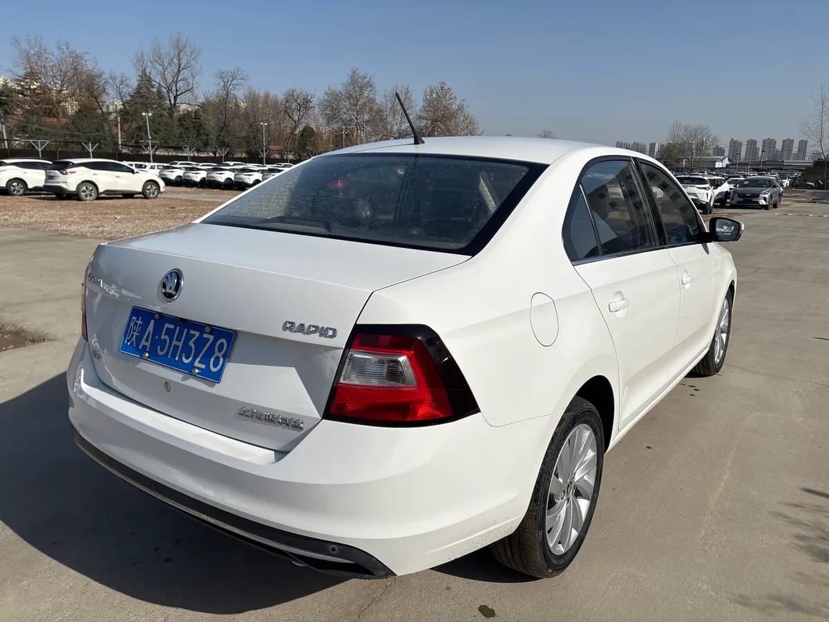 Skoda 2018 1.6L 6