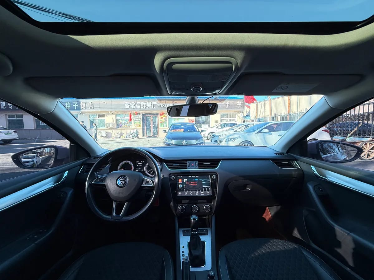 Skoda 2018 TSI280 DSG 2