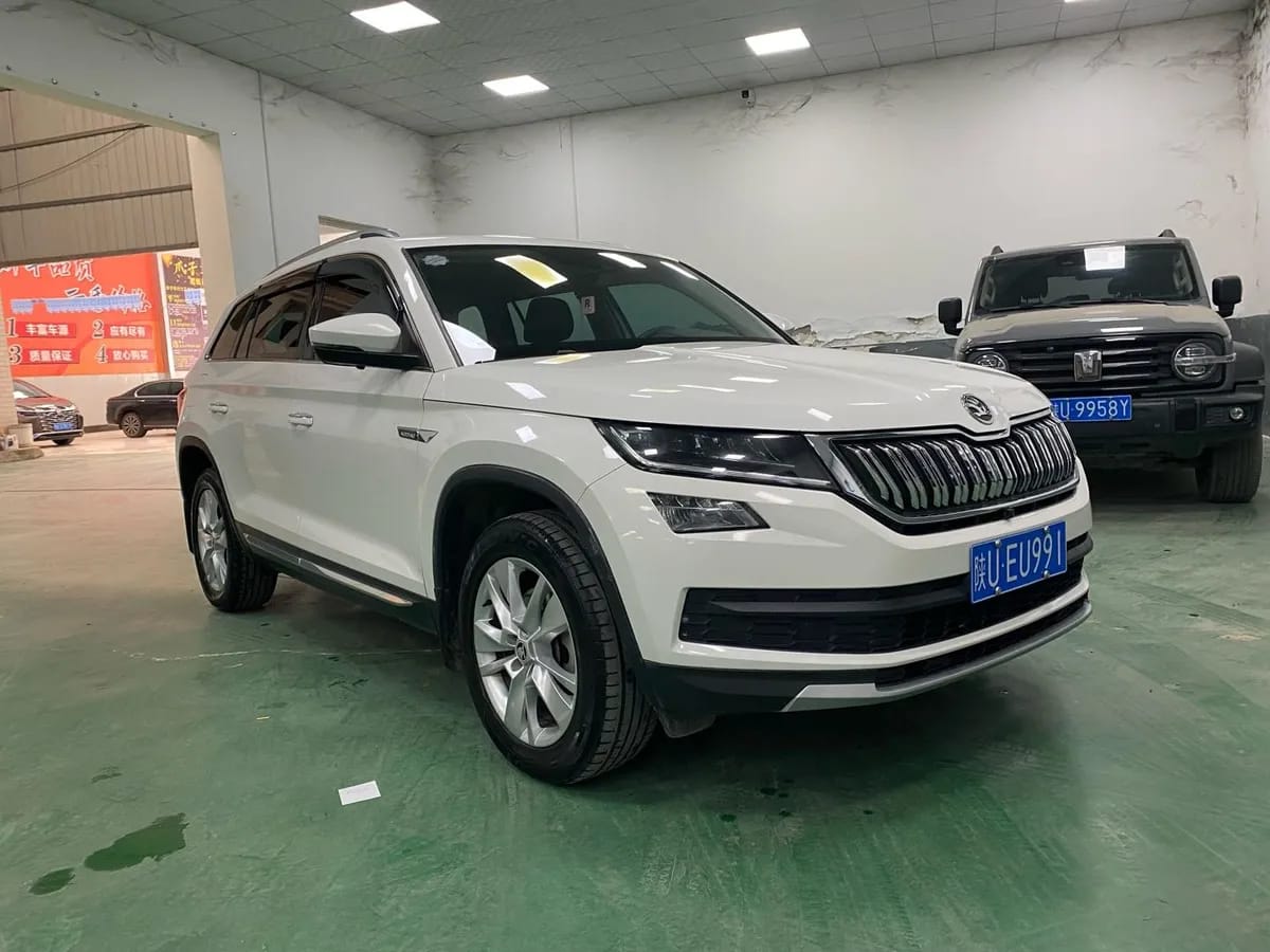 Skoda 2018 TSI330 5 3