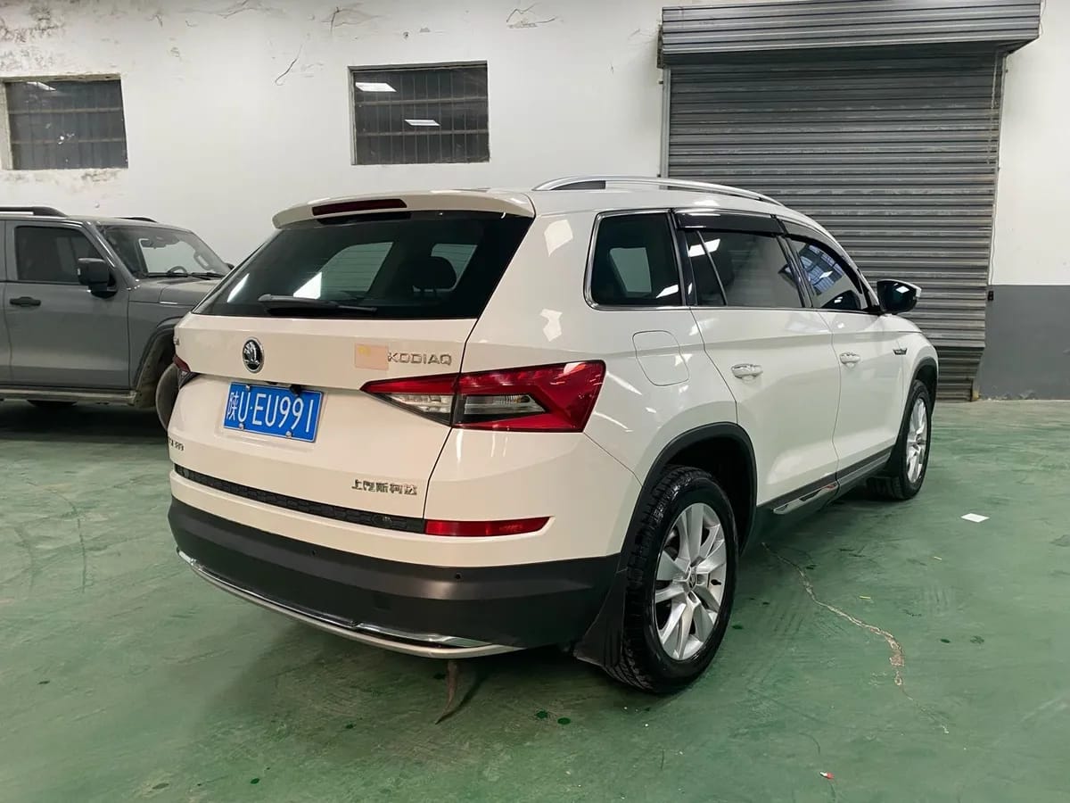 Skoda 2018 TSI330 5 4