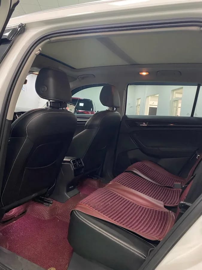 Skoda 2018 TSI330 5 8