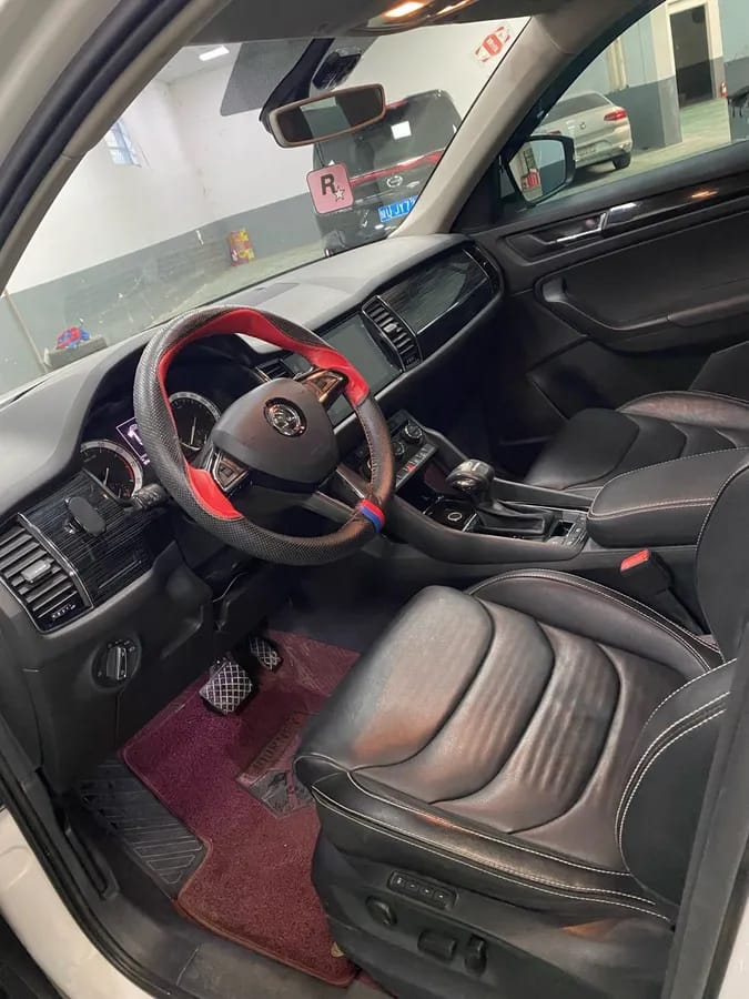 Skoda 2018 TSI330 5 9