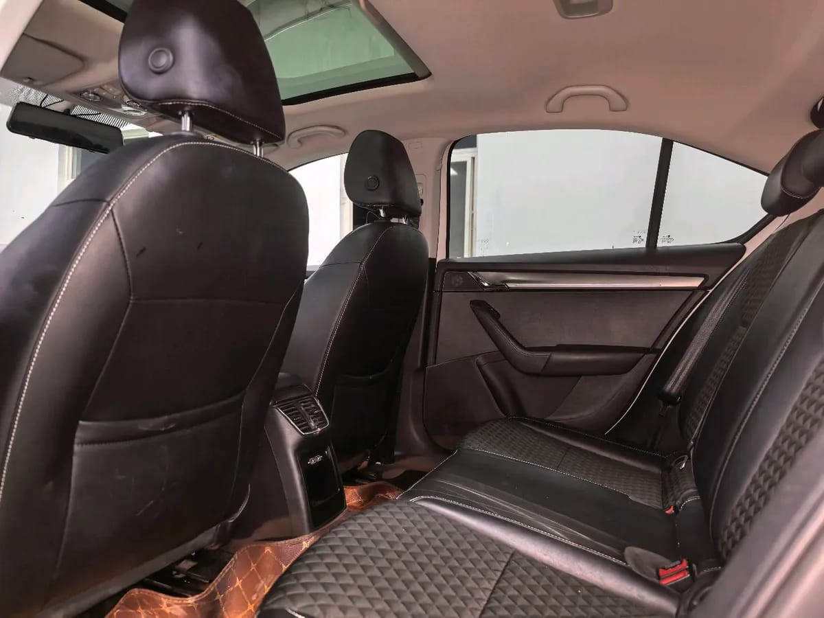Skoda 2019 TSI230 DSG VI 8