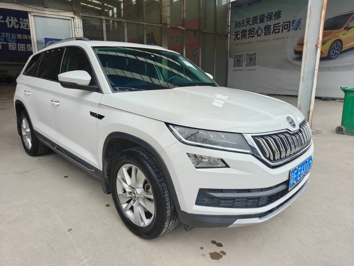 Skoda 2019 TSI330 5 VI 2