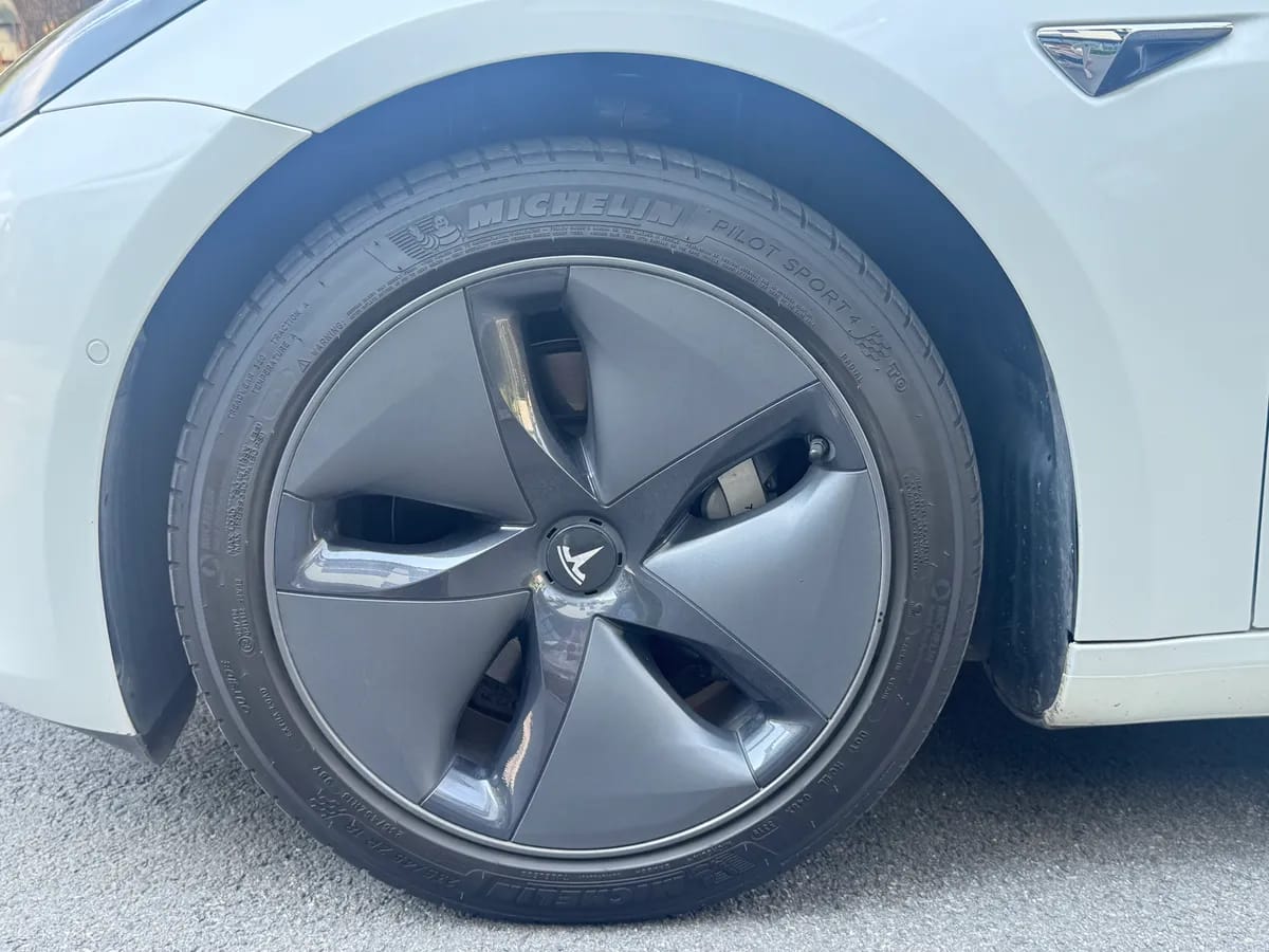 Tesla Model 3 2019 7