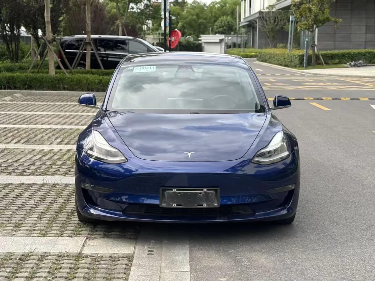 Tesla Model 3 ( ) 2019 2