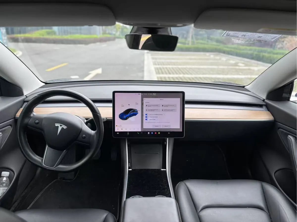 Tesla Model 3 ( ) 2019 9