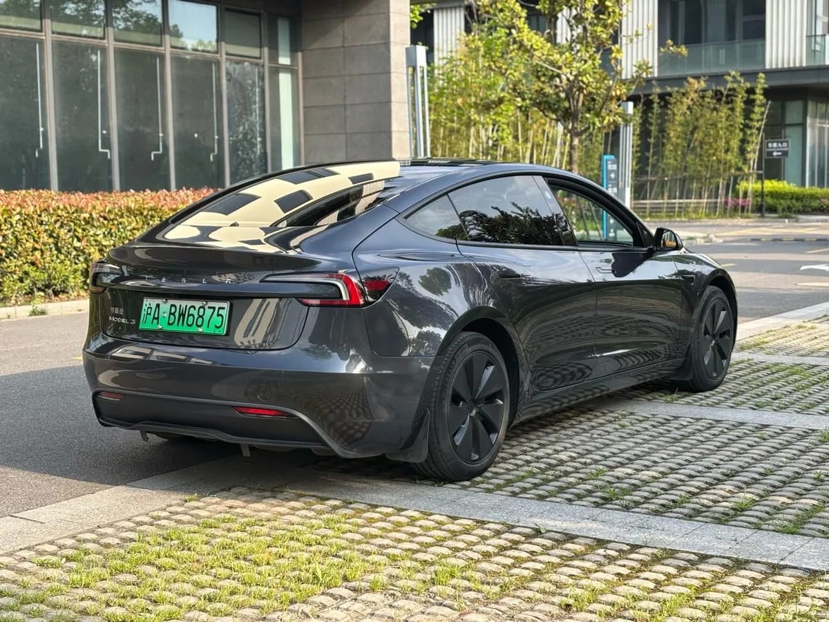 Tesla Model 3 2023 6