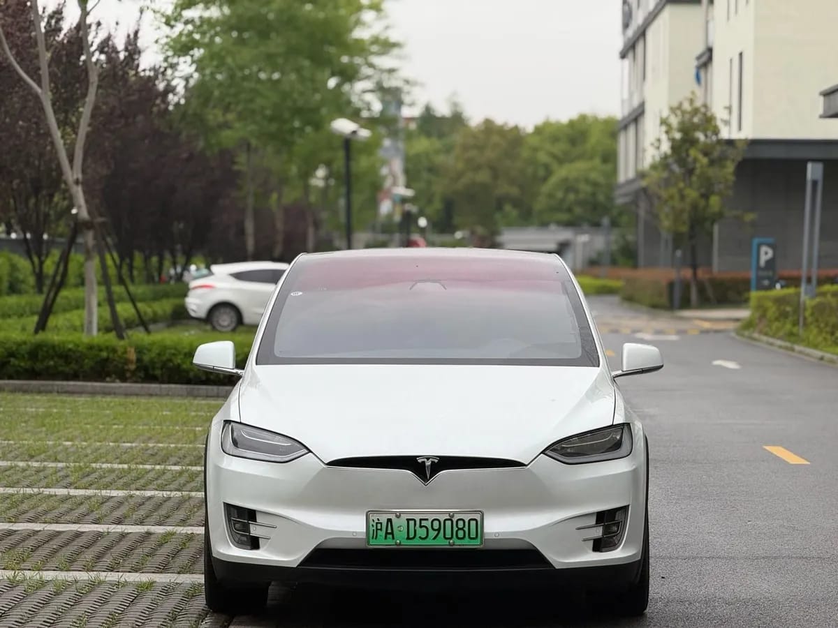 Tesla Model X ( ) 2016 Model X 90D 2