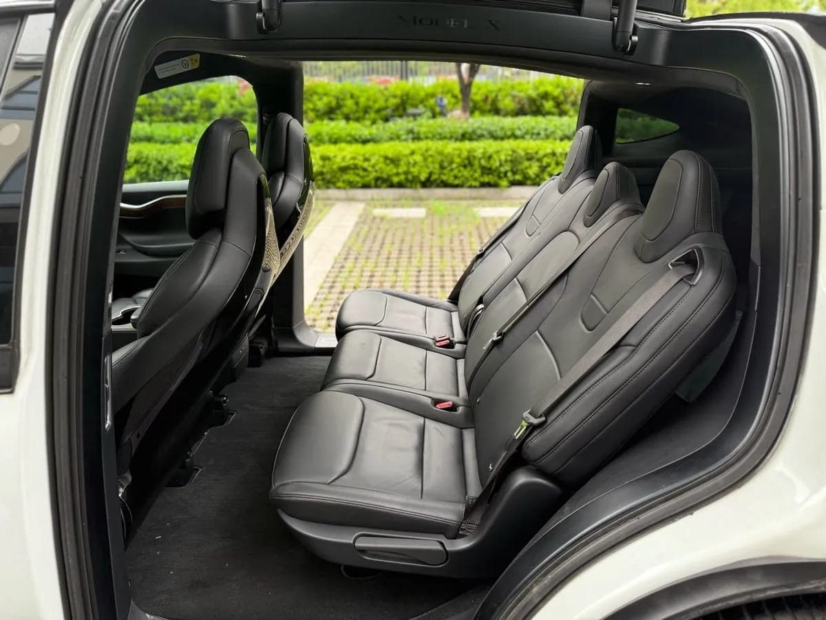 Tesla Model X ( ) 2016 Model X 90D 8