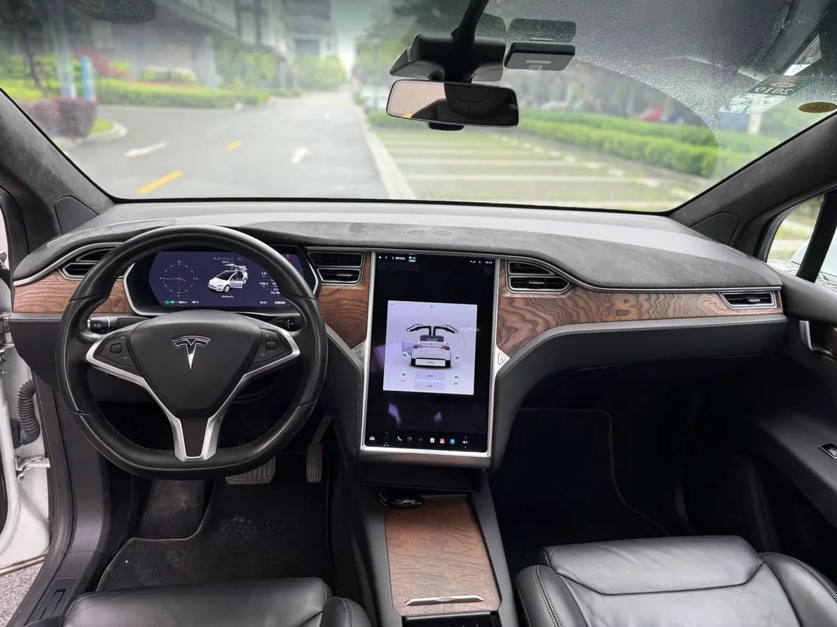 Tesla Model X ( ) 2016 Model X 90D 9