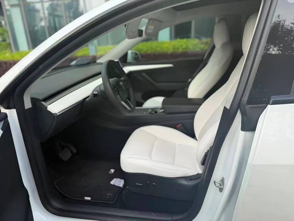 Tesla Model Y 2021 3D7 3