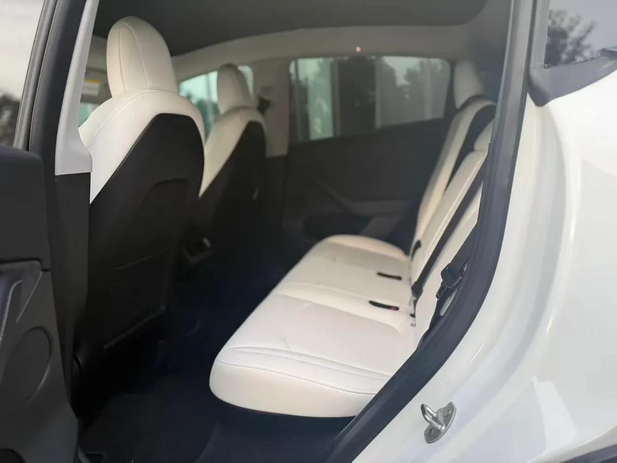 Tesla Model Y 2021 3D7 8