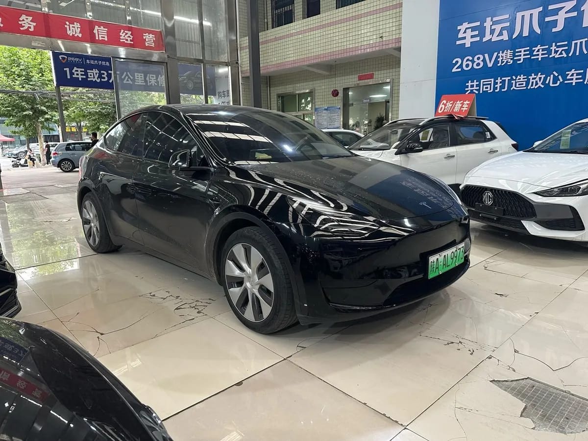 Tesla Model Y 2022 3