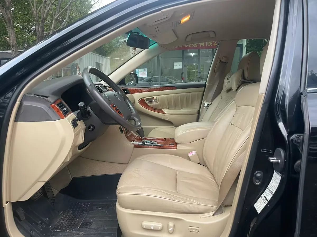 Toyota 2005 3.0L Royal E 4