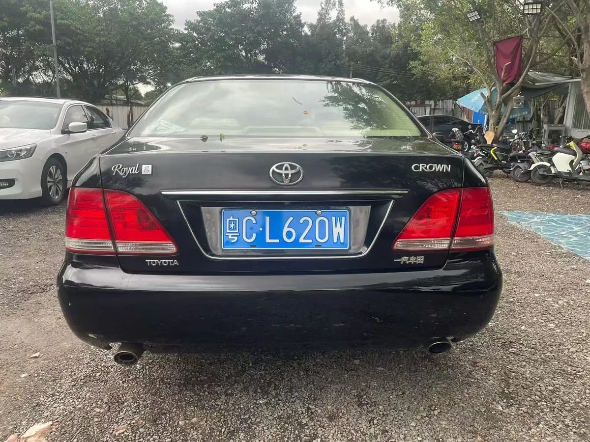 Toyota 2005 3.0L Royal E 8