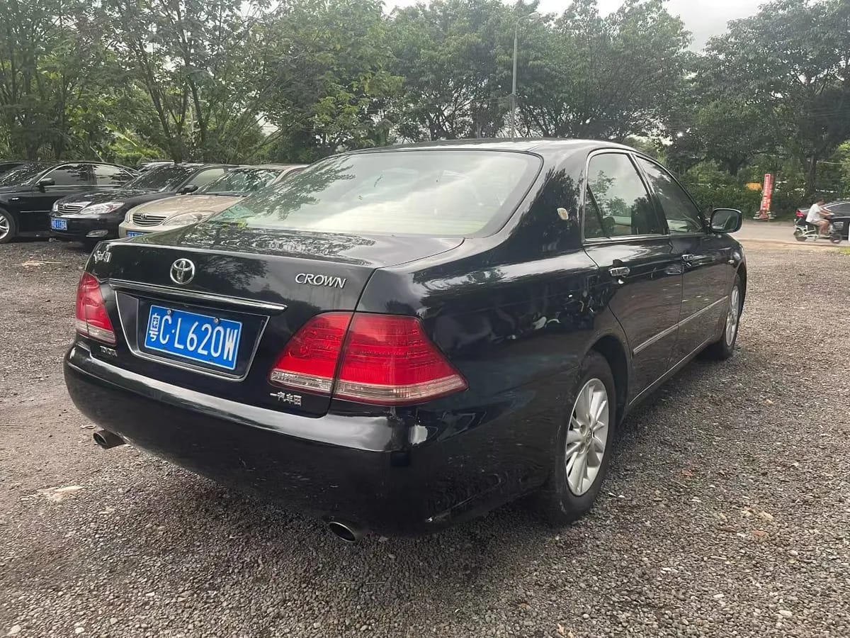 Toyota 2005 3.0L Royal E 9