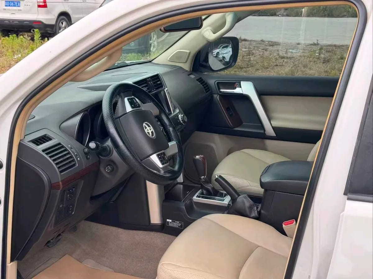 Toyota 2010 4.0L VX NAVI 2