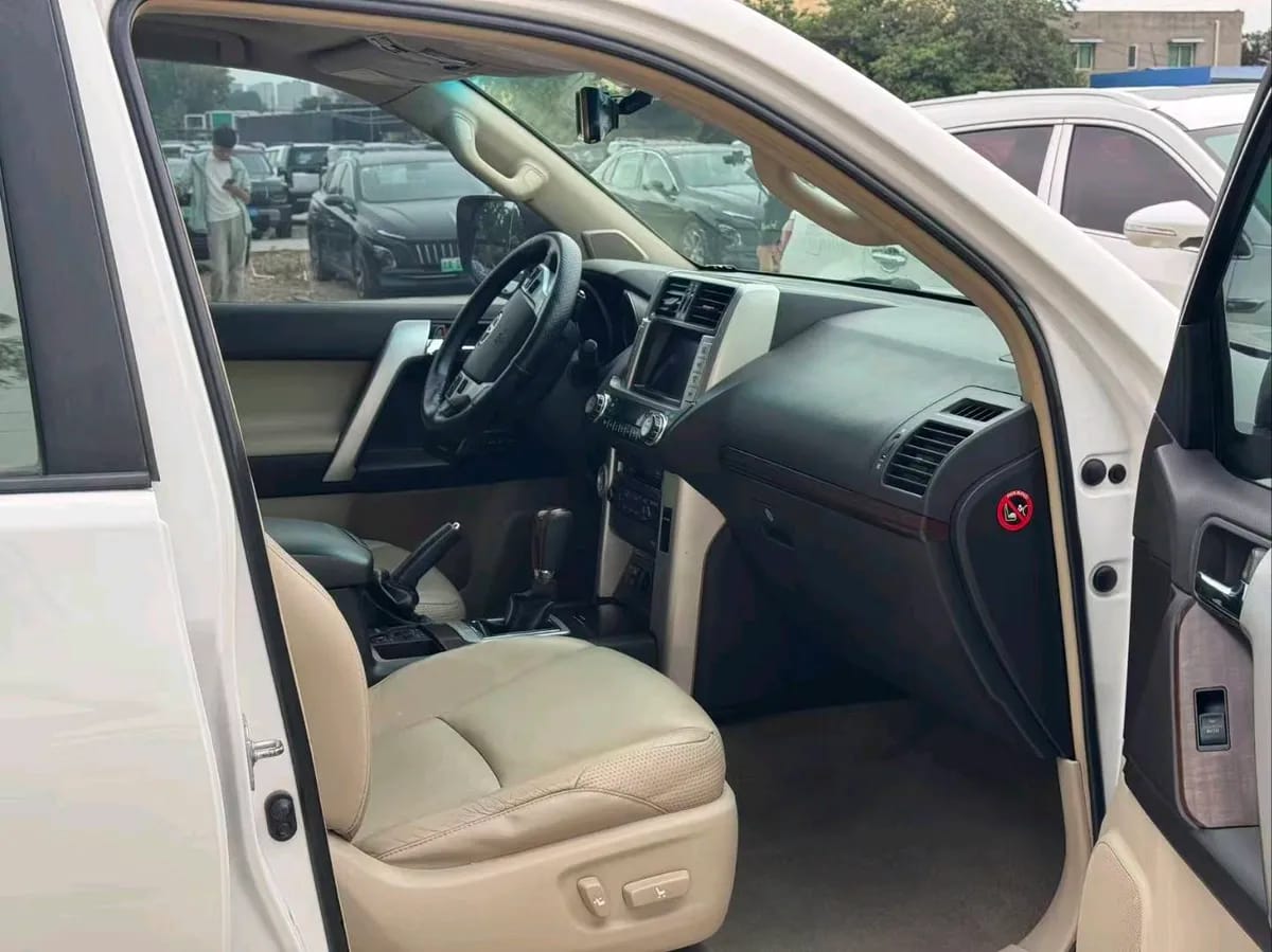 Toyota 2010 4.0L VX NAVI 7