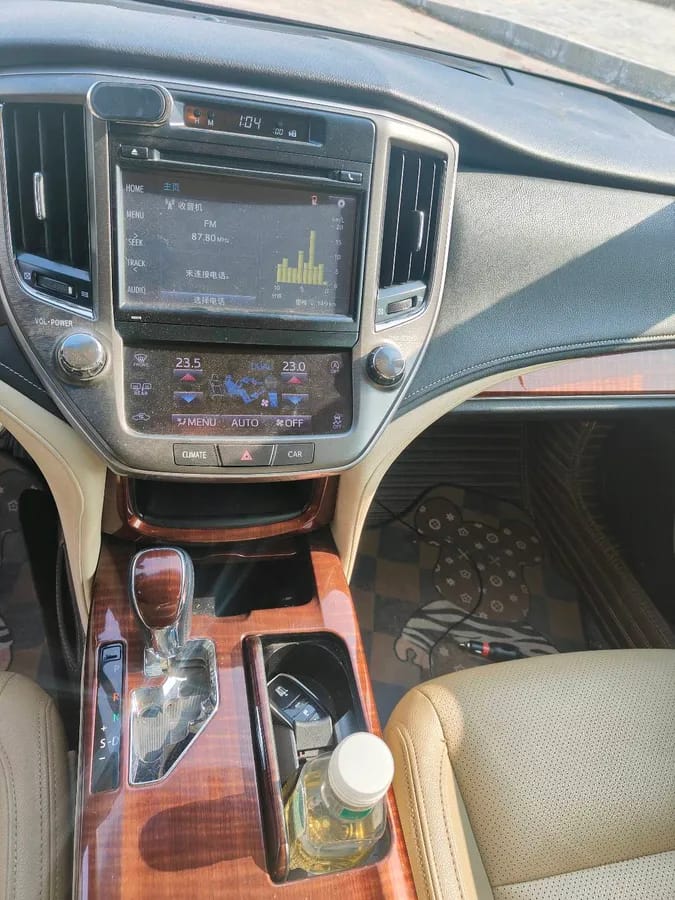 Toyota 2015 2.0T 7