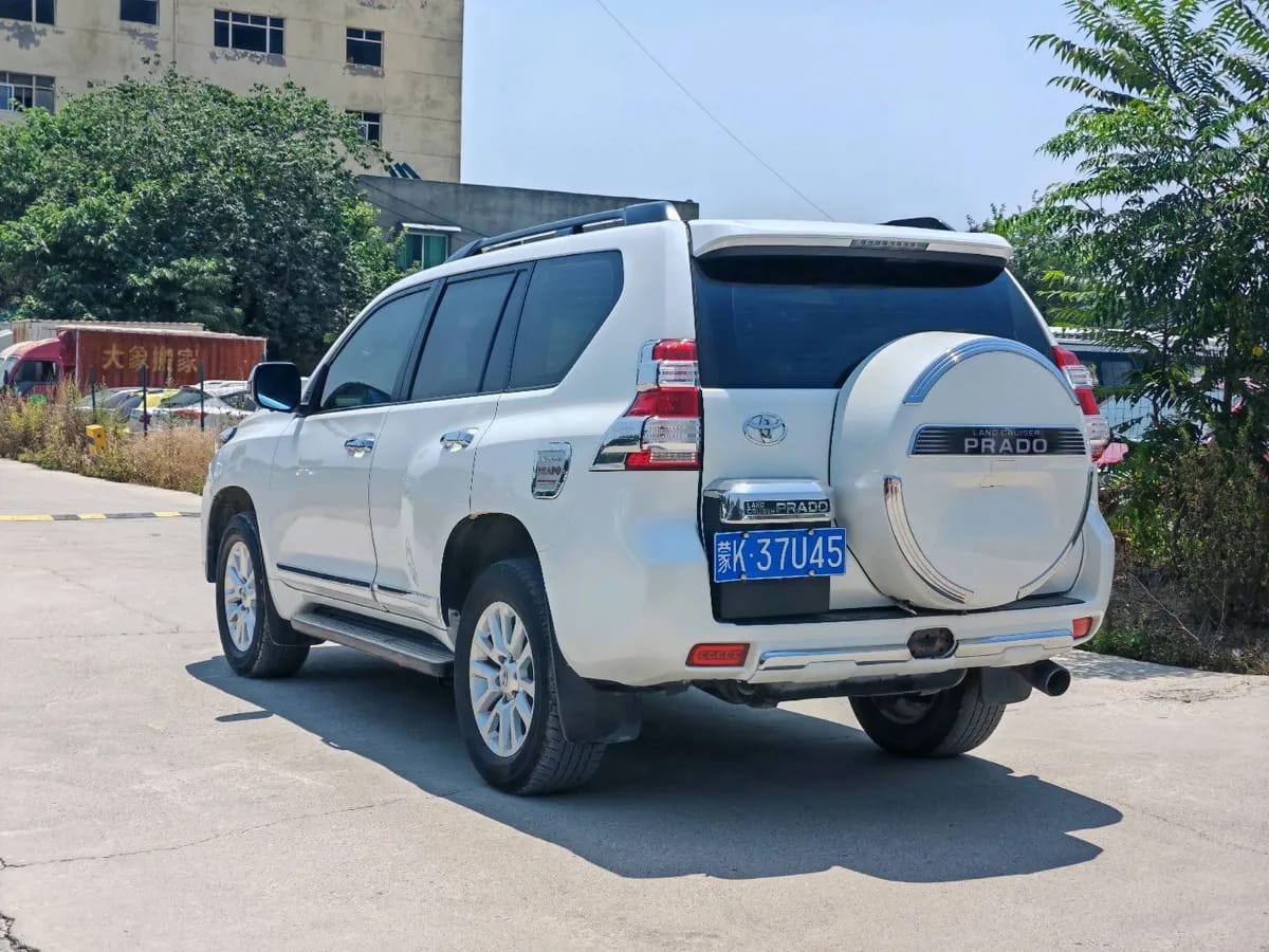 Toyota ( ) 2015 4000 7