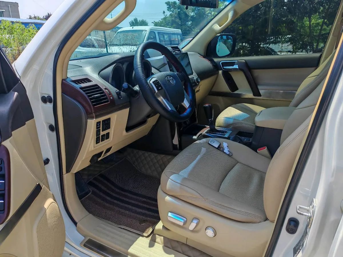 Toyota ( ) 2015 4000 8