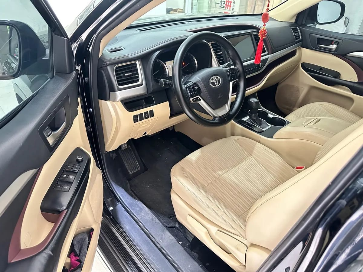 Toyota 2017 2.0T 5 3
