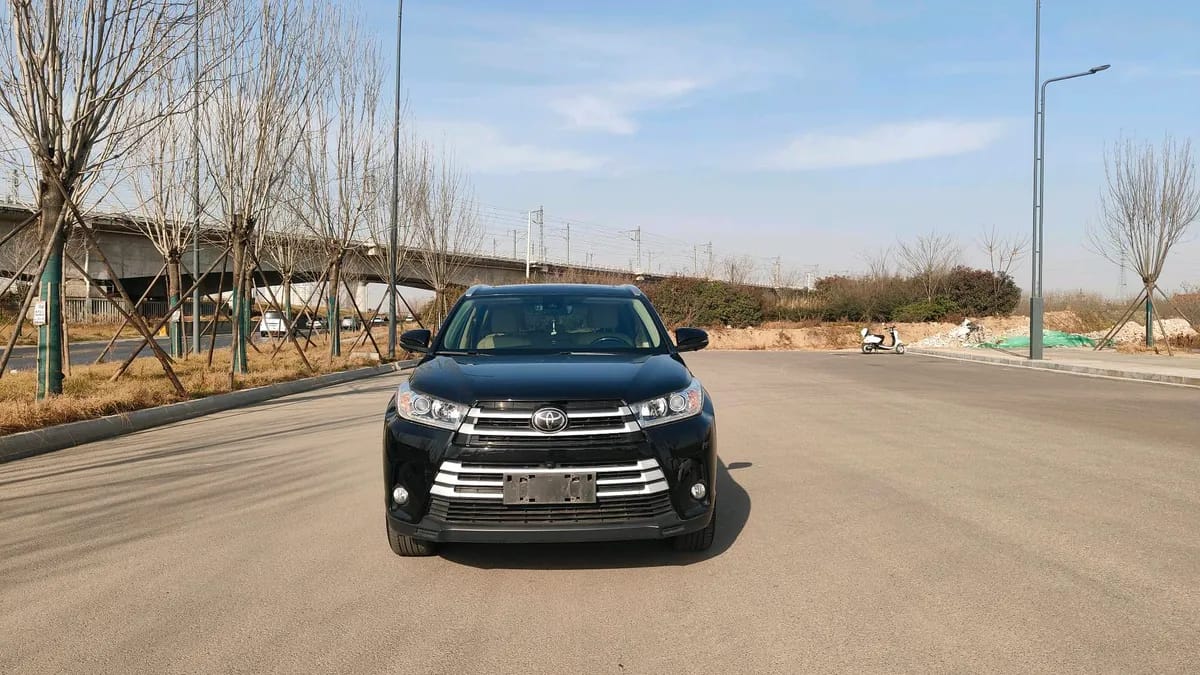 Toyota 2018 2.0T 7 V 2