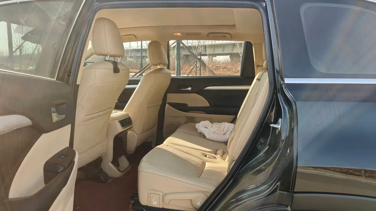 Toyota 2018 2.0T 7 V 6