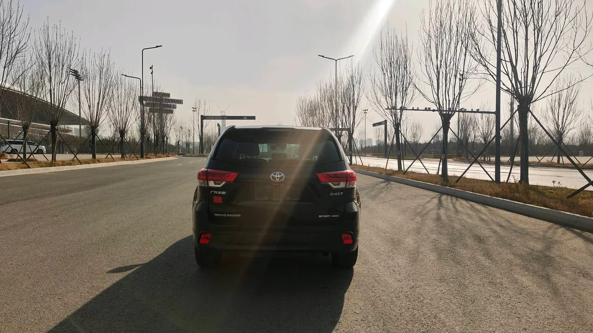 Toyota 2018 2.0T 7 V 9