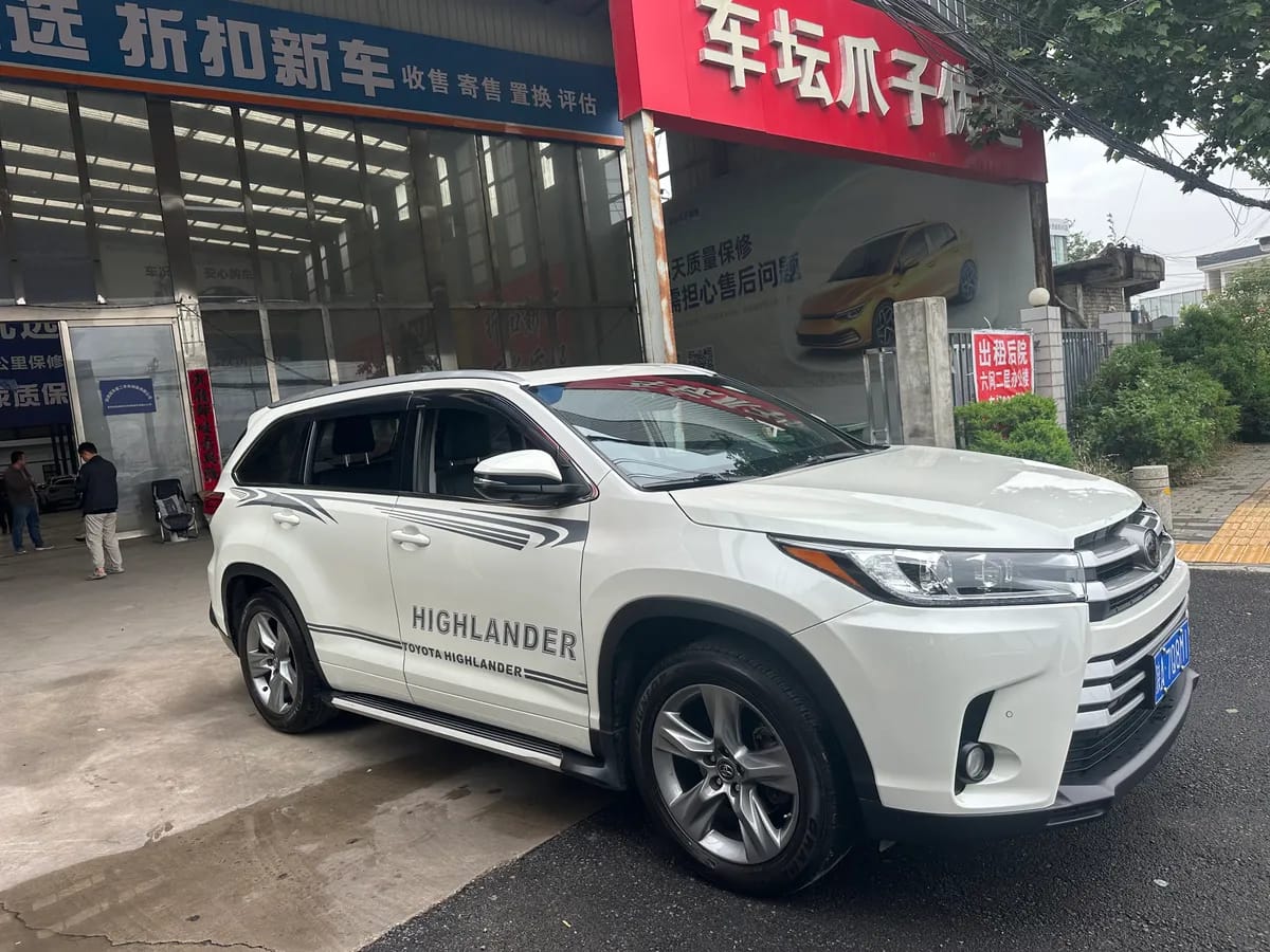 Toyota 2018 2.0T 7 V 3