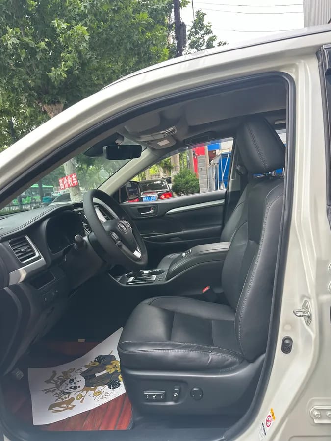Toyota 2018 2.0T 7 V 5