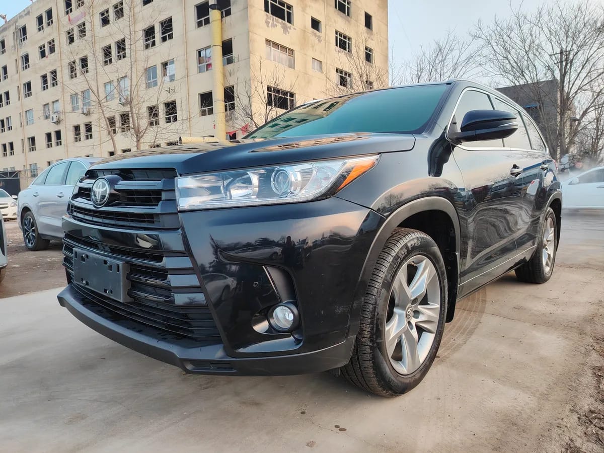 Toyota 2018 2.0T 7 VI