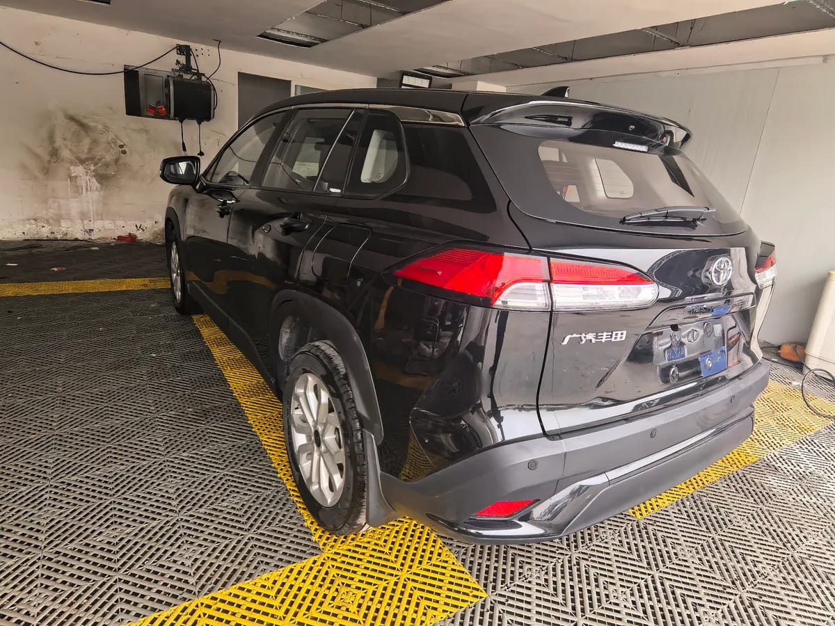 Toyota 2023 2.0L CVT 8
