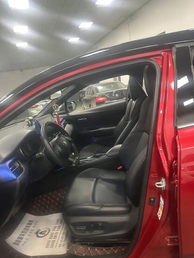 Toyota C-HR 2020 2.0L 7
