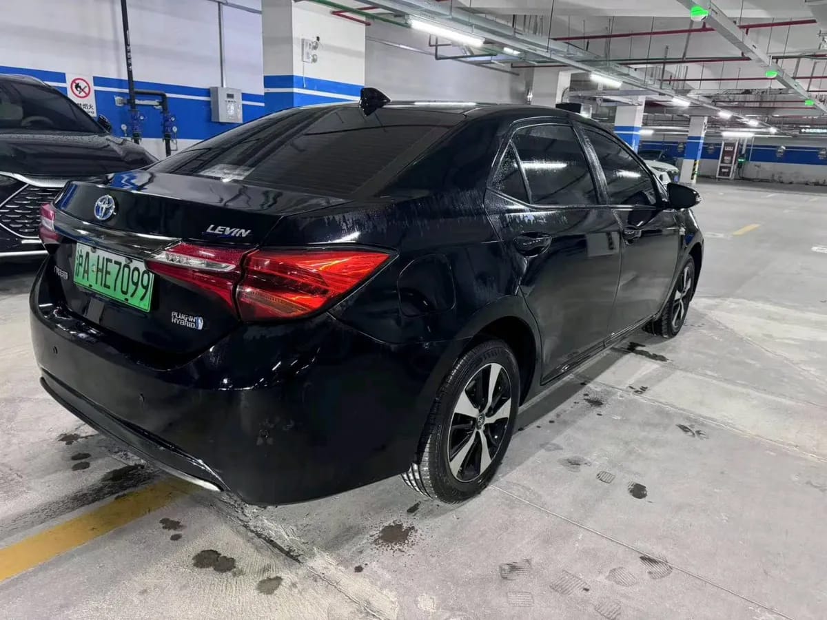 Toyota E+ + 2019 1.8PH GS E-CVT 9