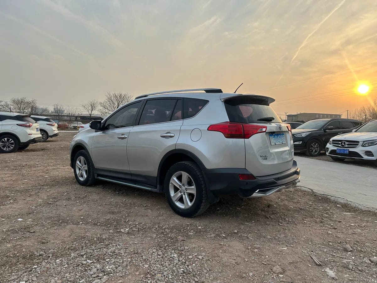 Toyota RAV4 2013 2.0L CVT 6