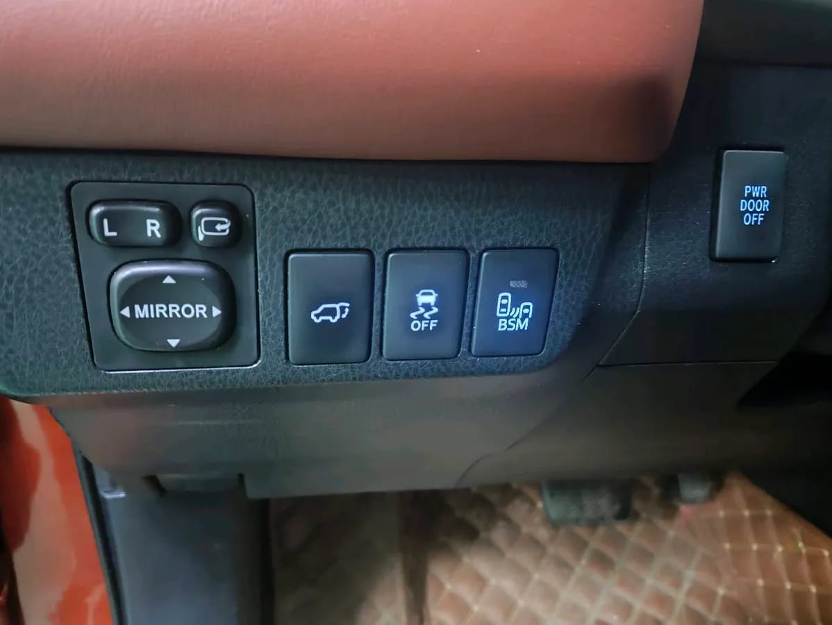 Toyota RAV4 2013 2.5L 9