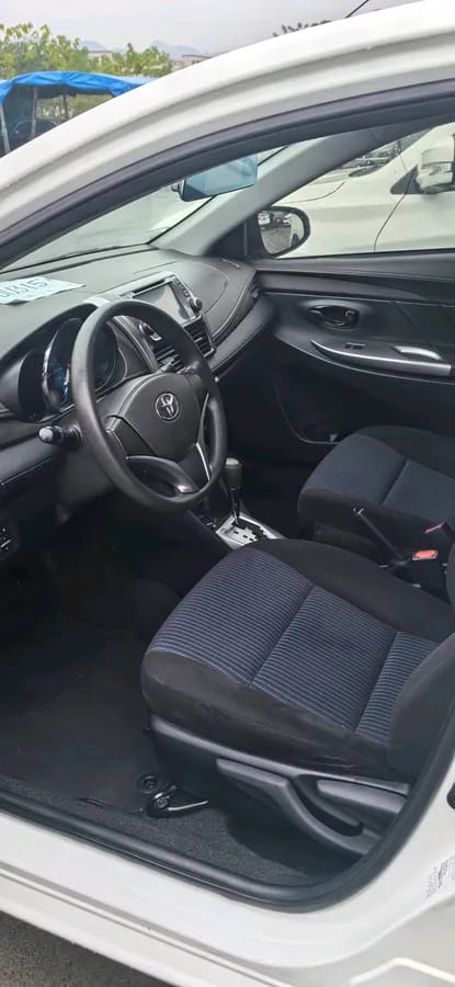 Toyota YARiS L 2014 1.5G 8