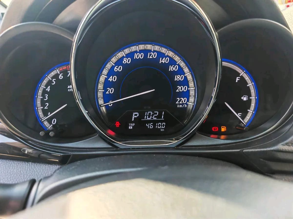 Toyota YARiS L 2016 1.5G CVT 4