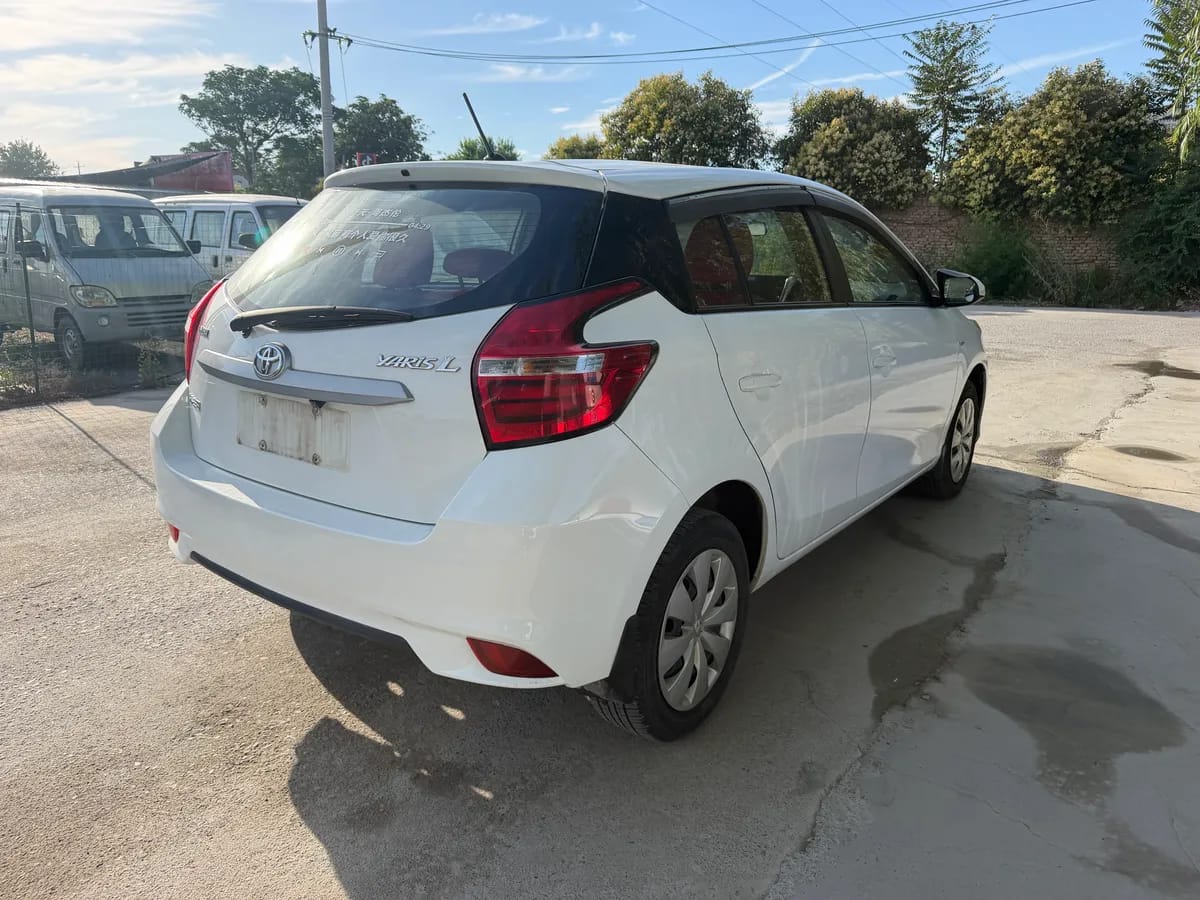 Toyota YARiS L 2019 1.5E CVT VI 3
