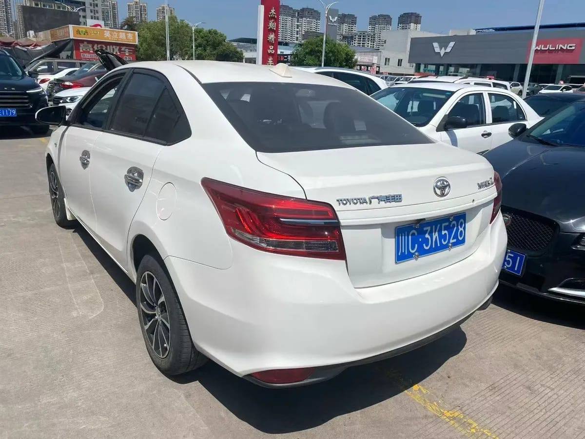 Toyota YARiS L 2019 1.5E CVT VI 7