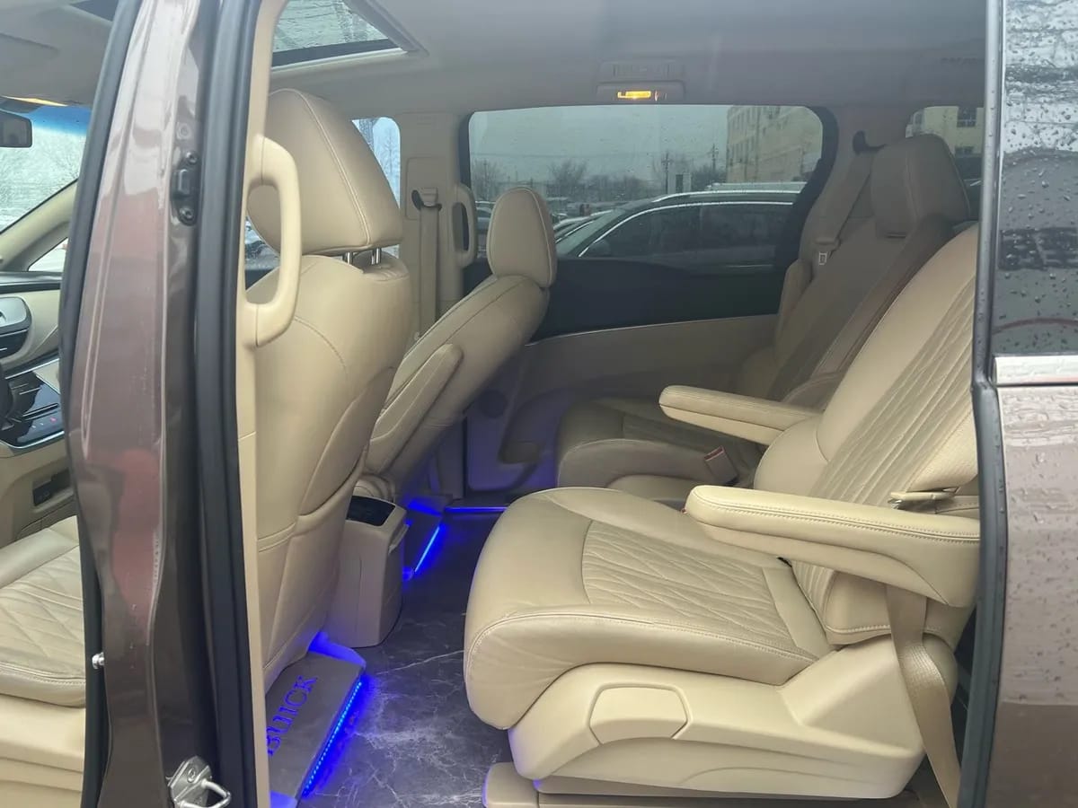 Buick GL8 2022 8