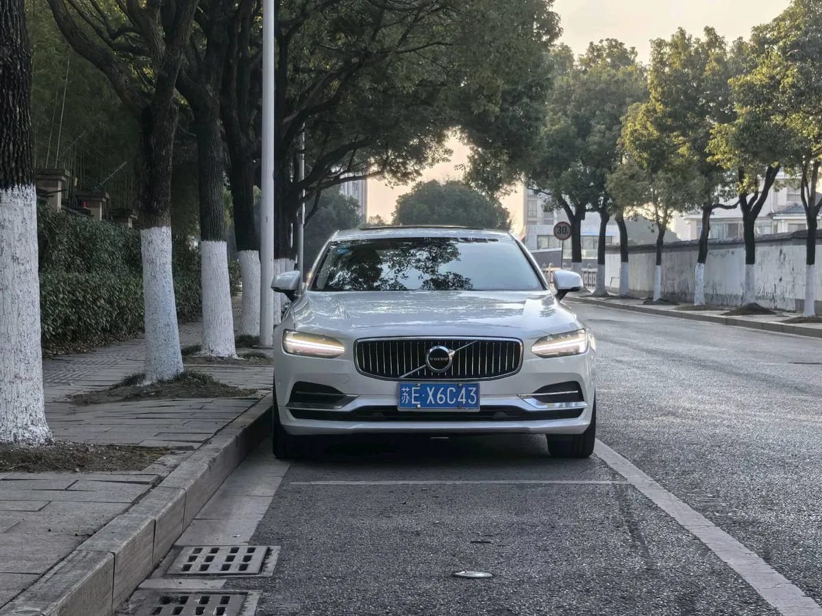 Volvo S90 2018 8