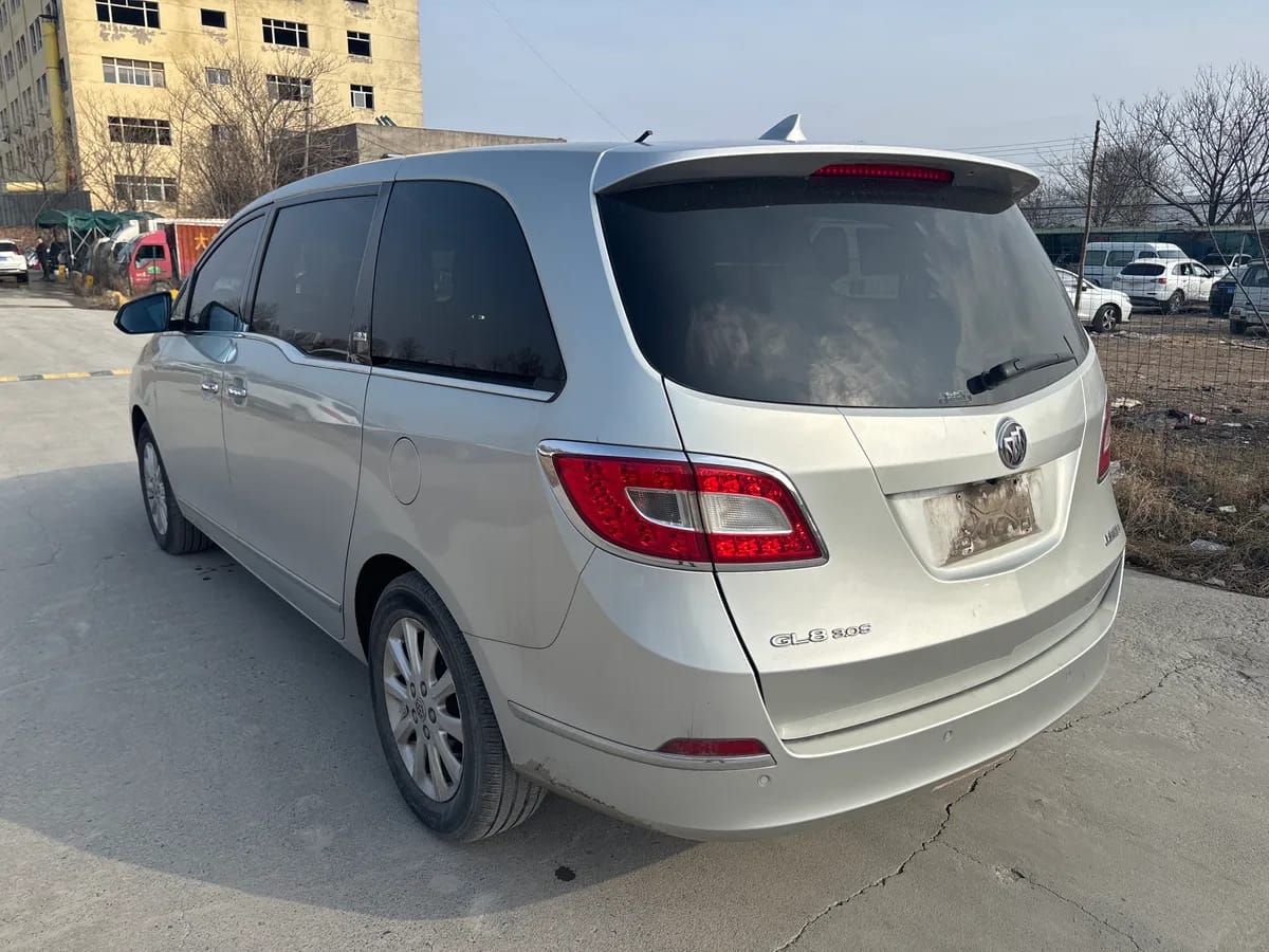 Buick GL8 2011 4