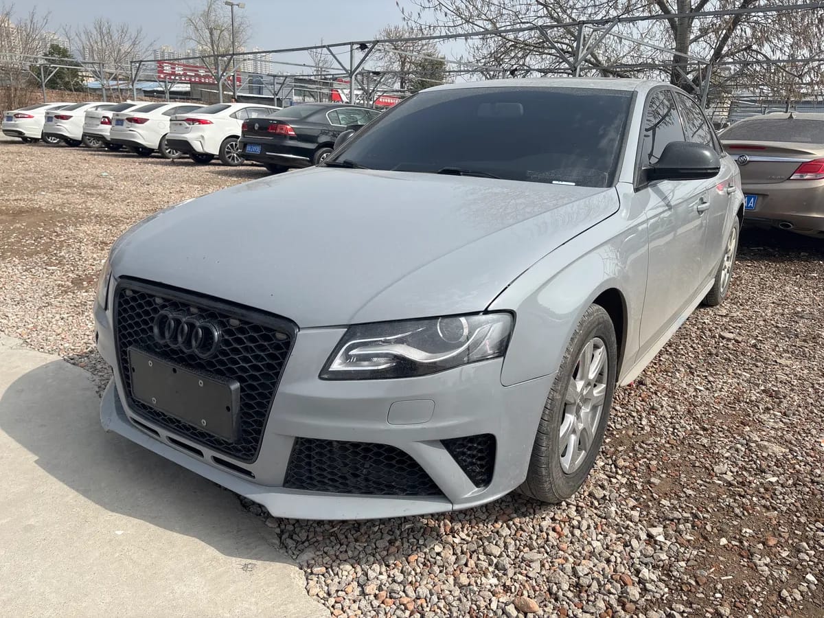 Audi A4L 2011 1