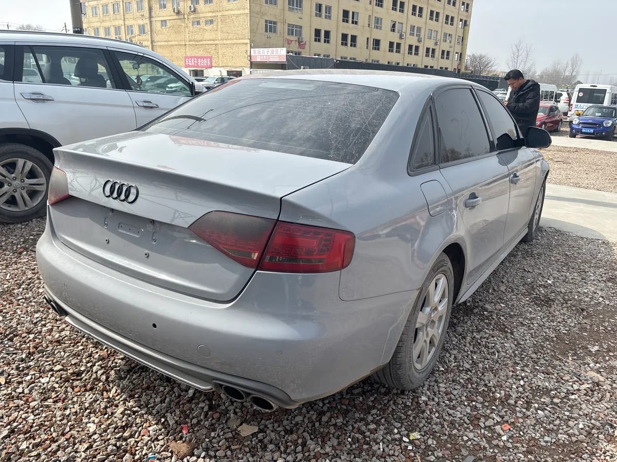 Audi A4L 2011 6